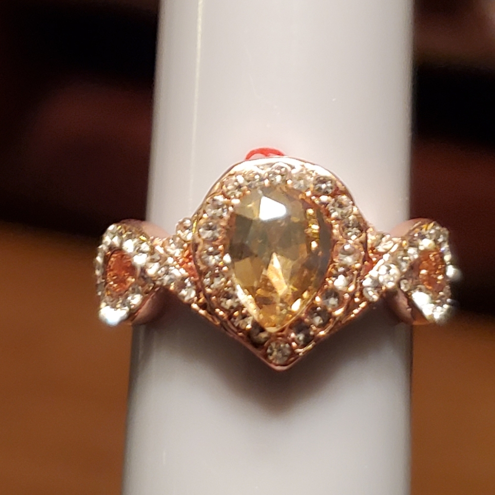 Antique Rose Teardrop Design Halo Ring - Picture 2 of 4